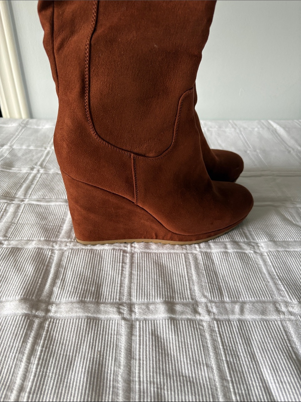 JustFab Over The Knee Faux Sherpa Lined Wedged Heel Boots Chestnut 9 - Picture 4 of 5